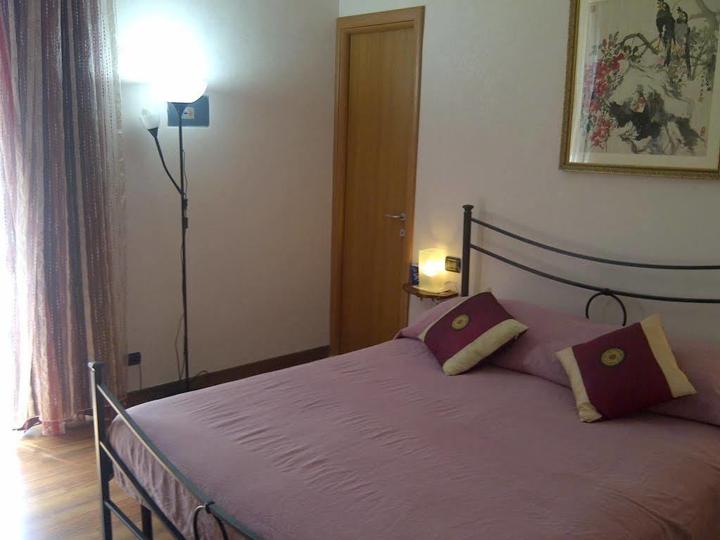Hotel Julius Caesar 183 Rzym Zewnętrze zdjęcie